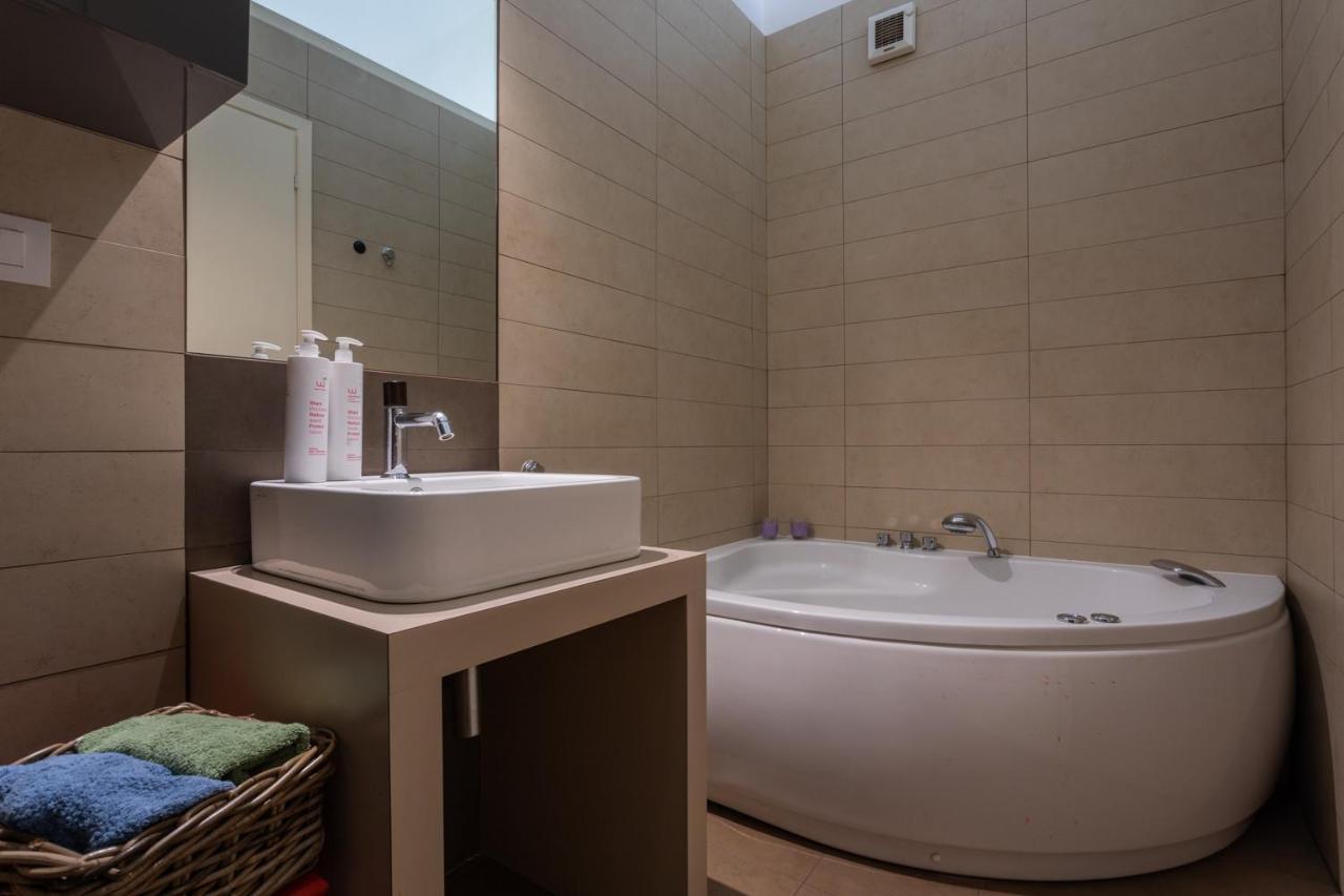 Massena Modern Apartment By Wonderful Italy Turin Exteriör bild